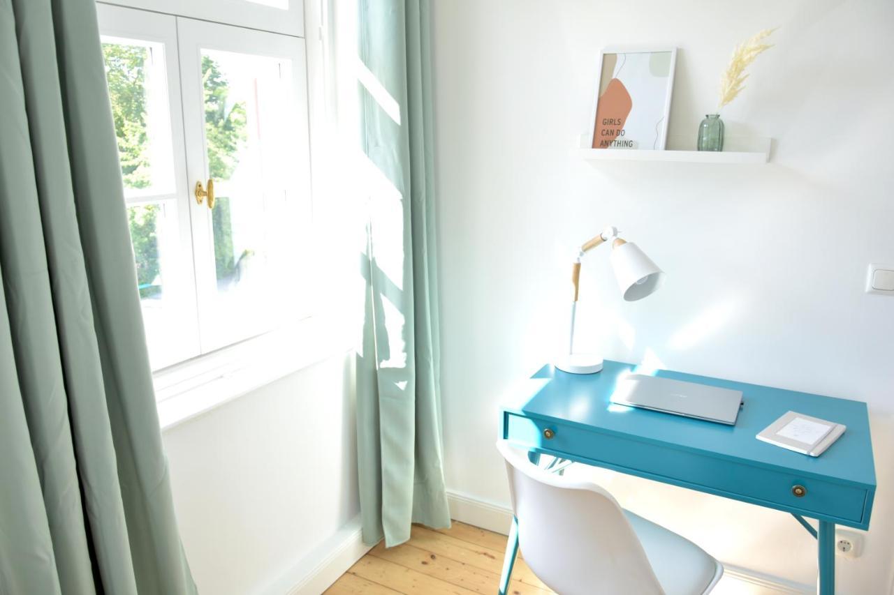 White Midsommar - Stilvolle Wohnung, 3 Schlafzimmer, Wohnzimmer, Kueche 란츠후트 외부 사진